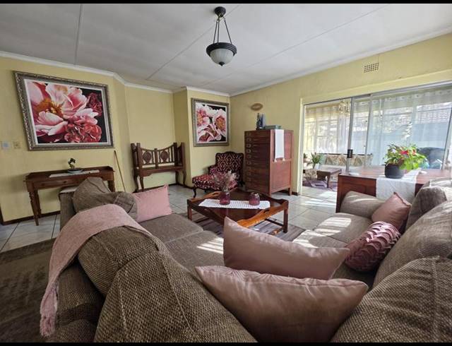 4 BEDROOM HOUSE FOR SALE IN RANDHART